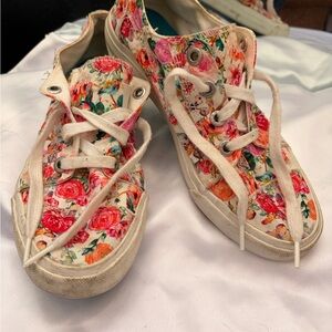 Floral Canvas Low-Top Sneakers - Pink & Cream